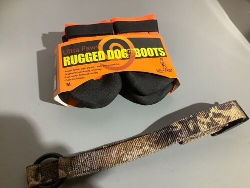 Ultra Paws Rugged Dog Boots, Medium, Dog Collar, Appears New - Lot 240