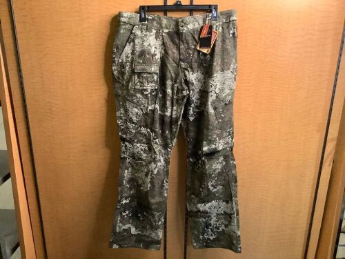 SHE Utility II Pant, Large, Appears New - Lot 270