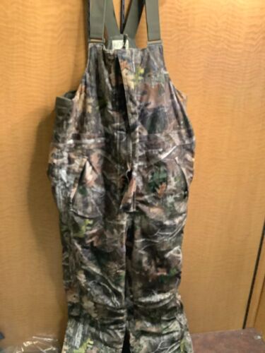 Red Head Silent Stalker Bib, Medium, Appears New - Lot 274