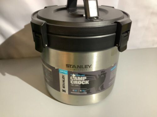 Stanley Camp Crock, Small Damage on Fastener, Ecommerce Return - Lot 280