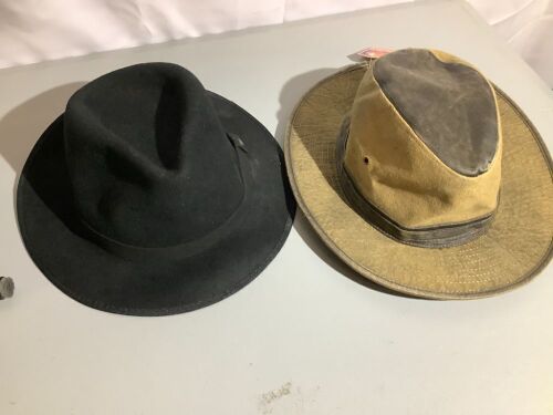 Lot of (2) Men's Hat, Appears New - Lot 307