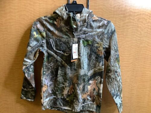 Red Head Youth Pullover, Medium, Appears New - Lot 328
