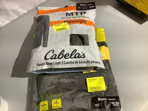 Lot of (2) Men's Thermal, 2LX, Appears New - Lot 353