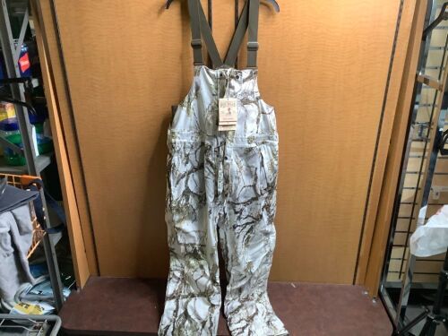 Red Head Silent Stalker Bib, Large, Appears New - Lot 493