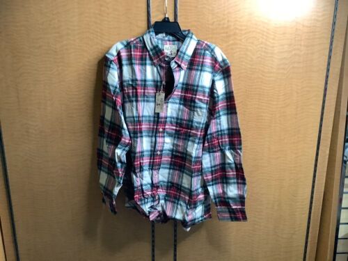 Red Head Men's Flannel, Large, Appears New - Lot 534