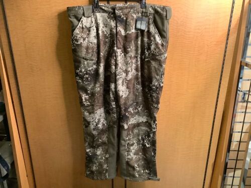 Red Head TWP Pant, 3XL, Appears New - Lot 587