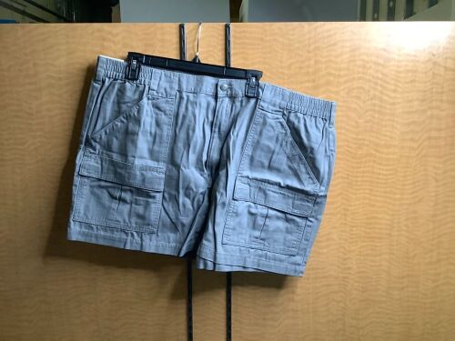 Red Head Men's Shorts, 46, Appears New - Lot 595