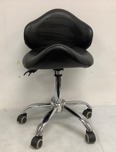 Saddle Chair, E-Commerce Return - Lot 34