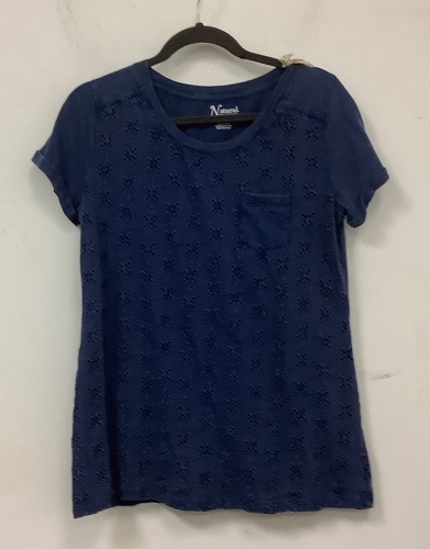 Natural Reflections Womens Shirt, M, Appears New - Lot 115