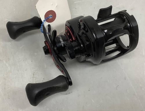Abu Garcia Revo SX Baitcast Reel, E-Commerce Return - Lot 241