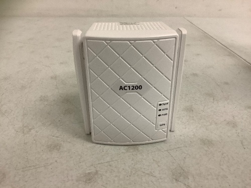 Madpower Dual Band WiFi Repeater, E-Comm Return - Lot 399