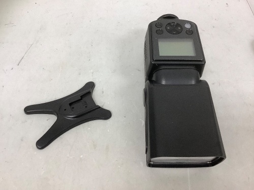 Neewer Camera Flash, Untested, E-Commerce Return - Lot 436