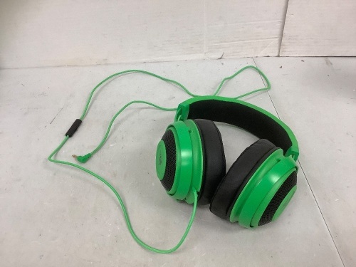 Turtle Beach Headphones, Powers Up, E-Commerce Return - Lot 457