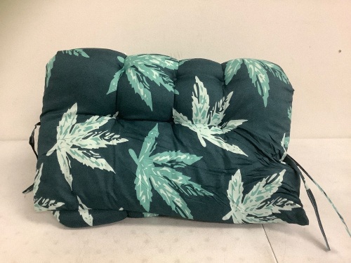 Lawn Chair Cushion, Appears New - Lot 615