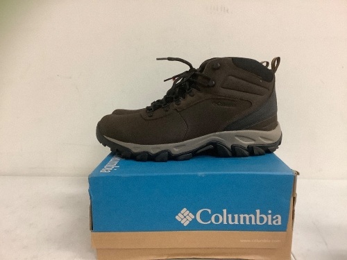 Columbia Mens Boots, Size 13, Appears New - Lot 660