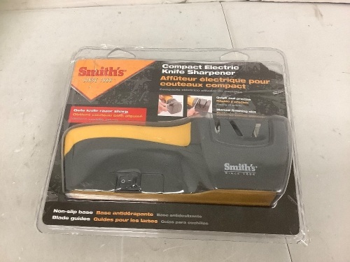 Smith's Compact Electric Knife Sharpener, Powers Up, E-Commerce Return - Lot 736