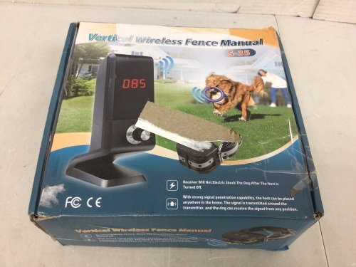 Vertical Wireless Fence Manual w/ Collars, Powers Up, E-Commerce Return - Lot 786