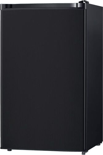 Midea WHS-160RB1 Single Reversible Compact Refrigerator, 4.4 Cubic Feet, Black - Lot 62