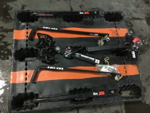 EAZ-LIFT Elite Weight Distributing Hitch, Sway Control, 800lb & 600lb Bars  - Lot 179