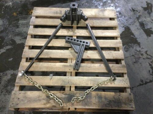 Blue Ox BXW1500 SwayPro Weight Distributing Hitch 1500lb Tongue Weight for Standard Coupler - Missing Clamp-on Brackets  - Lot 190