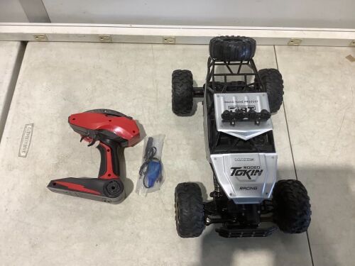 1:12 Scale Remote Control Rock Crawler Toy  - Lot 325