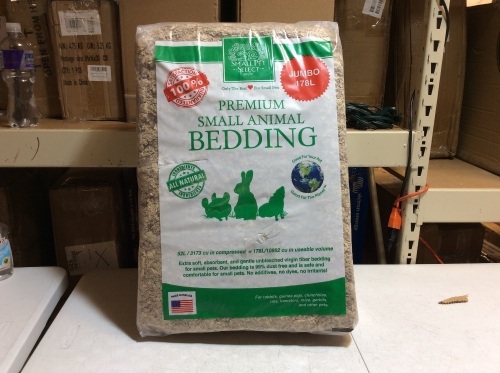 Small Pet Select Jumbo Natural Paper Bedding, 178 L - Lot 548