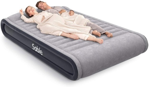 Sable Queen Size Air Mattresses with Built-in Electric Pump. Appears New - Lot 669
