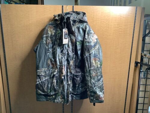 Red Head Silent Stalker Elitie Parka, Large, Appears New - Lot 191