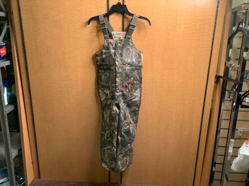 Red Head Silent Hide Youth Bib, Medium, Appears New - Lot 216