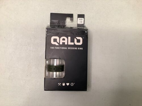 Qalo Wedding Ring, Size 12, Appears New - Lot 250