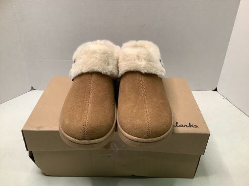 Clarks Harmoni, Women's 7, Appears New - Lot 254