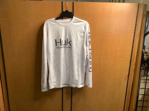 HUK Men's Shirt, Medium, Appears New, Stain on front - Lot 336