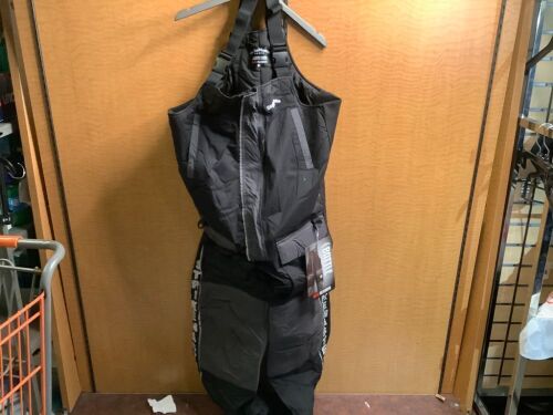 Strike Master Battle the Elements Bib, XL, Appears New - Lot 340