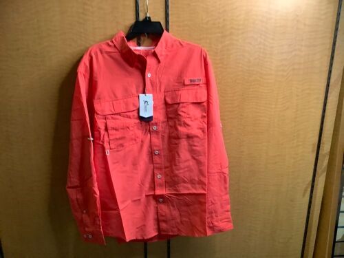 World Wide Sportsman Men's Nylon Shirt, Large, Appears New - Lot 348