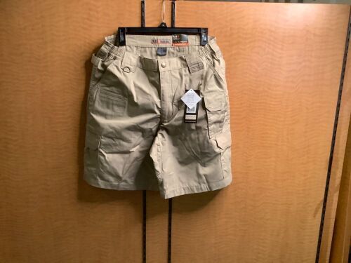 5.11 Men's Taclite Shorts, 34, Appears New - Lot 384