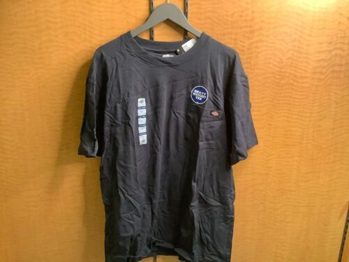 Dickies Heavyweight Crew Tee, XL, Appears New - Lot 445