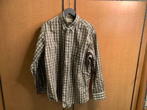 Outfitter Series Men's Long Sleeve Shirt, Large, Appears New - Lot 448