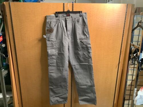 Wrangler Riggs Workwear 36x34, Appears New - Lot 468