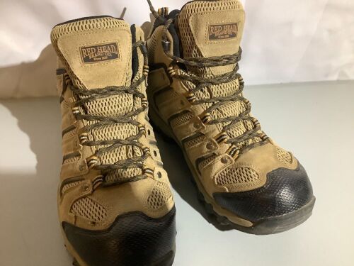 Red Head Men's Hiking Boots, 11, Ecommerce Return - Lot 488