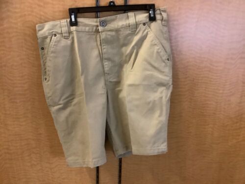 Red Head Men's Shorts, 36, Appears New - Lot 529