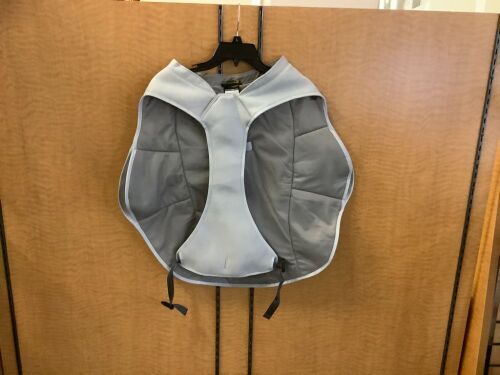 Ruff Wear XL Dog Trail Coat, Appears New - Lot 547