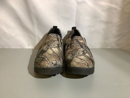 Red Head Men's Camo Moc, 9.5, Appears New - Lot 591