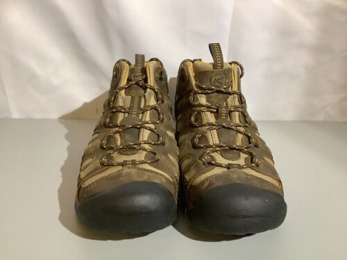 Keen Men's Hiking Boots, 9, Ecommerce Return - Lot 599
