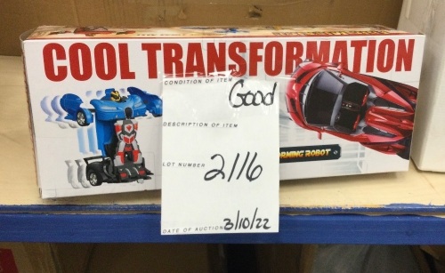 1/18 Scale RC Remote Control Transforming Robot Car Toys - Lot 2116
