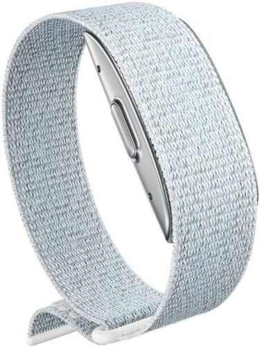 Amazon Halo Band – Measure how you move, sleep, and sound – Designed with privacy in mind - Winter + Silver - Medium - Lot 243z
