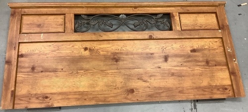 Wooden Headboard and Footboard, Damaged, E-Commerce Return, Sold as is - Lot 39
