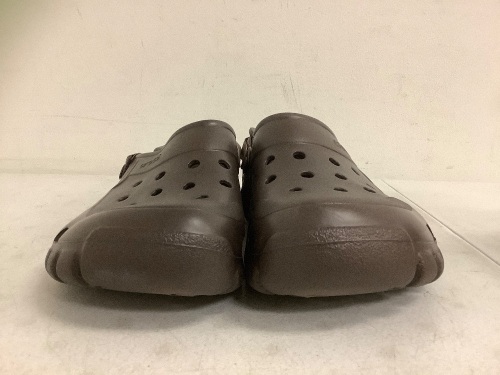 Mens Crocs Shoes, 13, Appears New - Lot 103