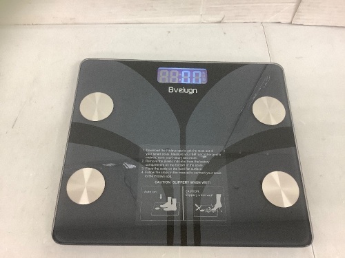 Smart Body Fat Scale, Powers Up, E-Commerce Return - Lot 213