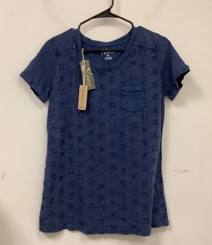 Natural Reflections Womens Shirt, M, New - Lot 322