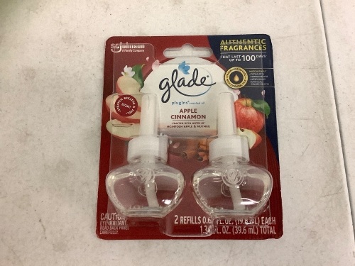 Lot of (2) Glad Refills Apple Cinnamon 2 Pack, New - Lot 571